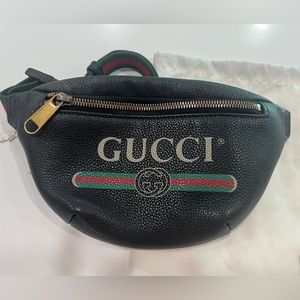 Gucci Print Belt Bag vintage logo small black